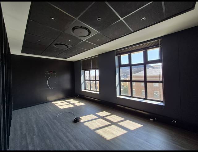 744M² OFFICE TO LET IN ROSEBANK